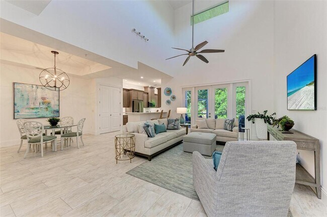 Foto del edificio - 7720 Hidden Crk Lp