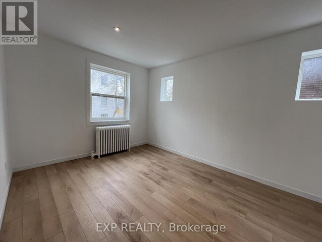Building Photo - 100 Greensides Ave