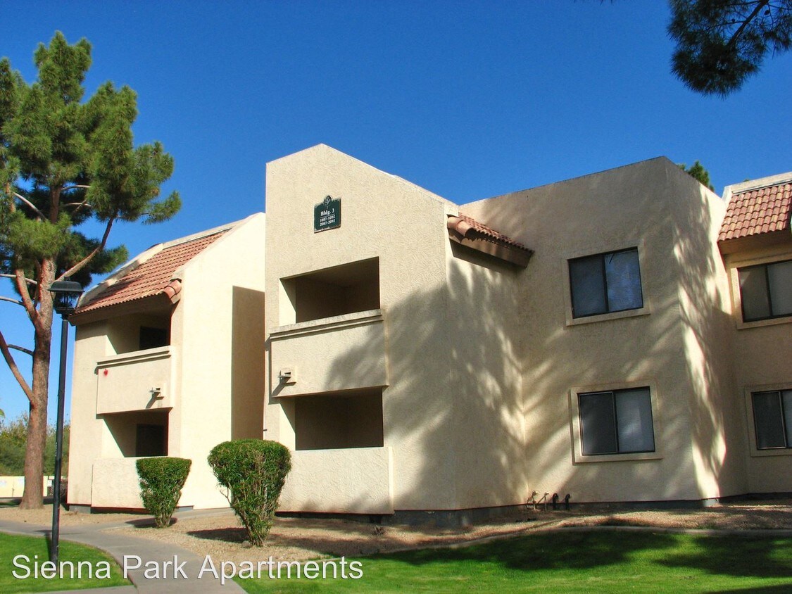 Foto del edificio - 6444 N 67th Ave