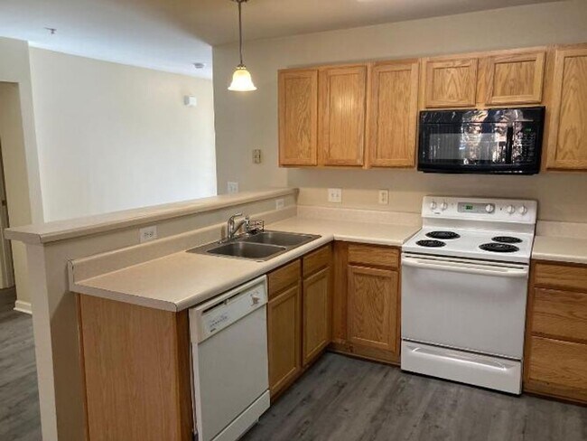 Foto del edificio - 2900 Trailwood Pines Ln