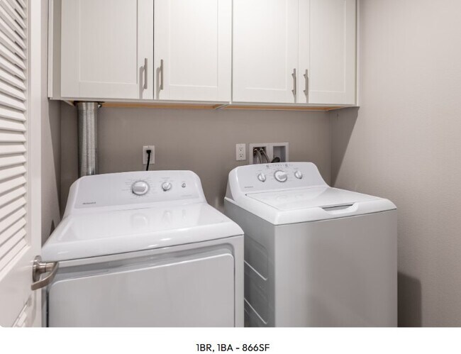 Building Photo - Centerpointe at Market