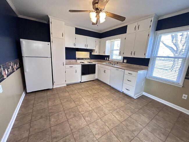 Building Photo - "Charming 2-Bed Home in Sharon, TN – Cozy 800 Sq Ft Living!"