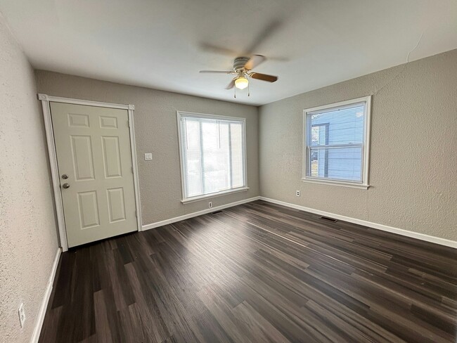 Building Photo - 11235 Sherman Ave