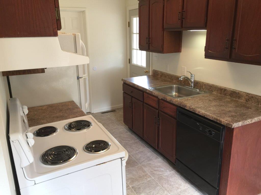 35 Canterbury Woods Street, Queensbury, NY 12804 Apartments in