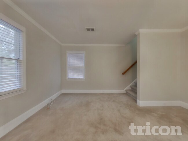 Building Photo - 100 Legend Creek Ln