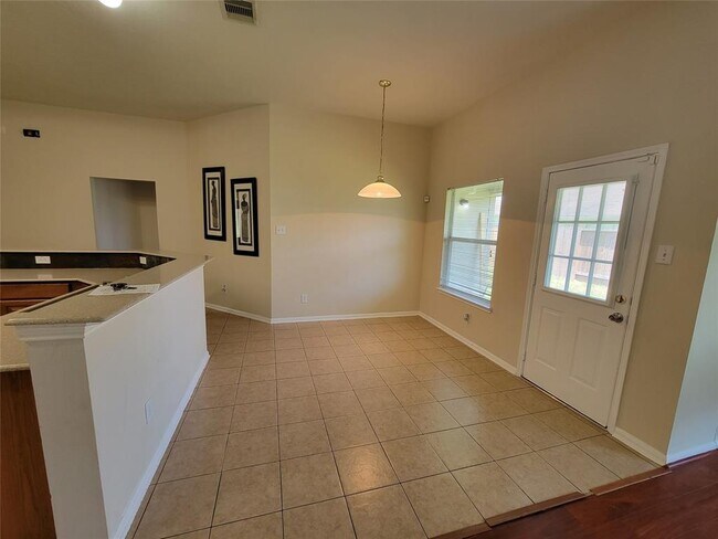 Building Photo - 1510 Chandler Park Ln
