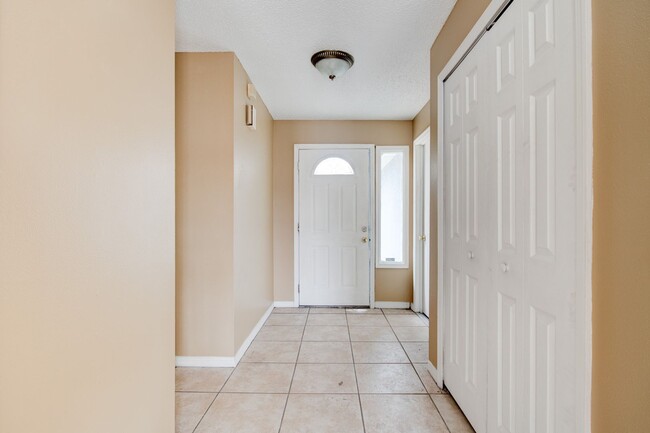 Building Photo - 6339 Jennifer Jean Dr