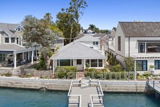 Building Photo - 112 S Bay Front