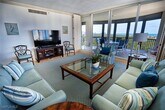 Foto principal - 8990 Bay Colony Dr
