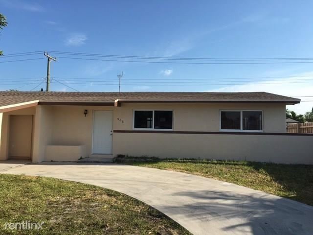 Building Photo - 3 br, 2 bath House - 965 NW 199th St # A