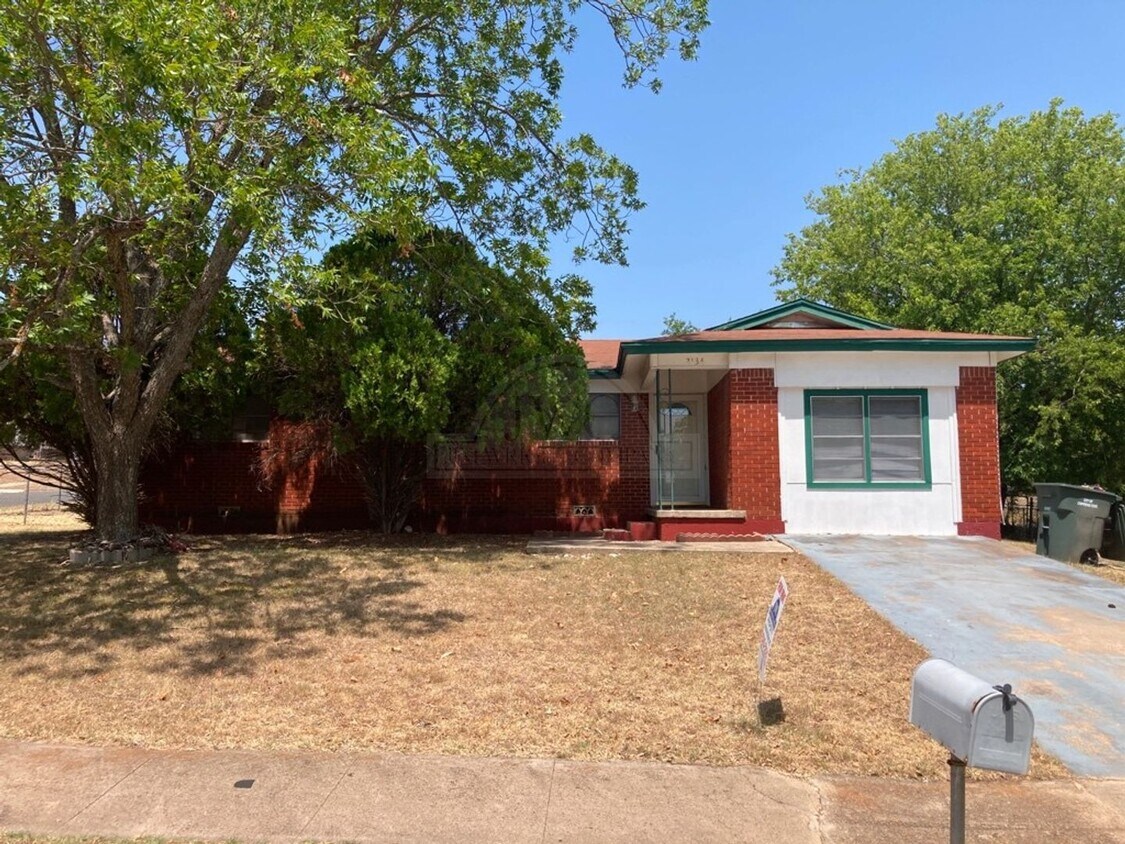 Foto principal - 2134 Circle Dr