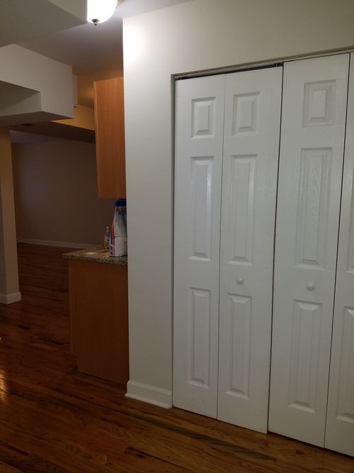 Building Photo - 6414 N Ridge Blvd