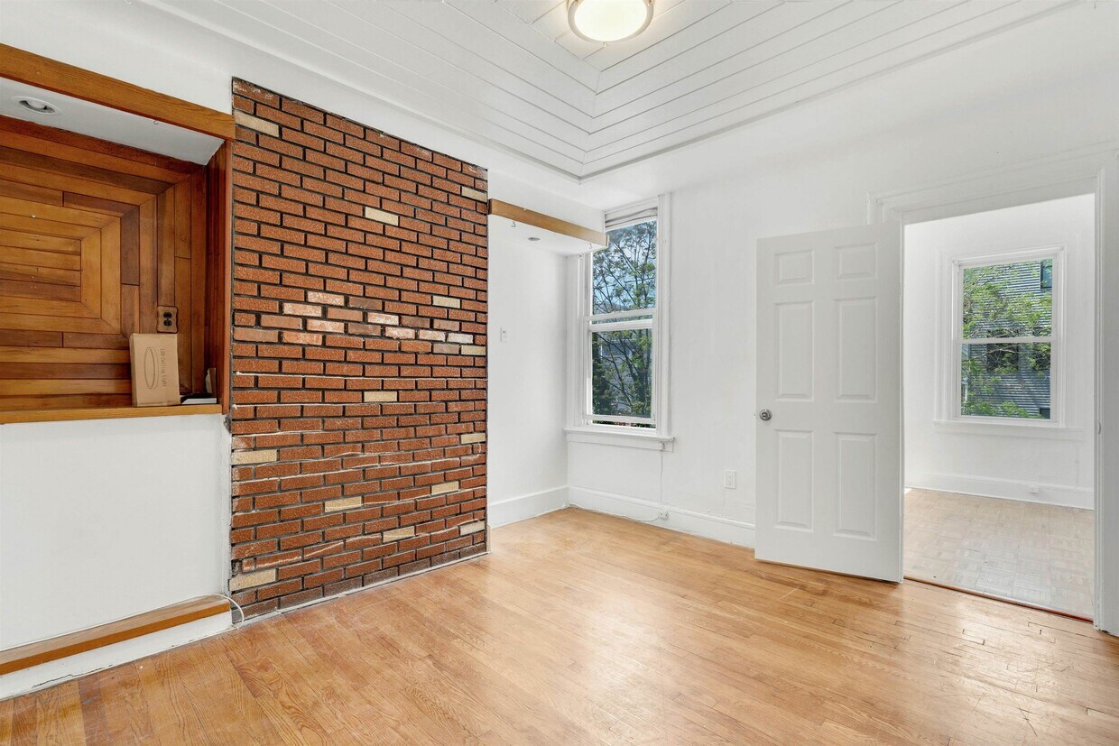 Foto principal - 17 Hancock Ave