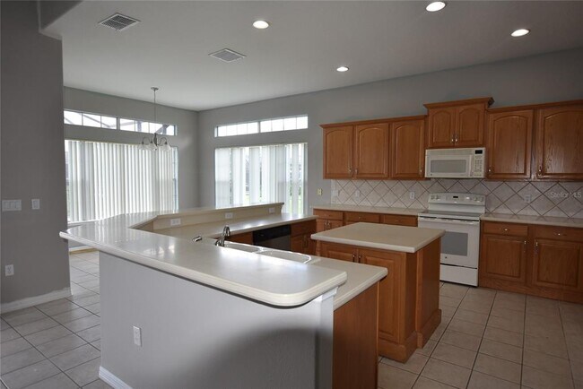 Foto del edificio - 1706 Swallowtail Ln