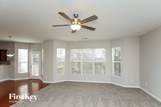 Foto del edificio - 176 Darbys Run Ct