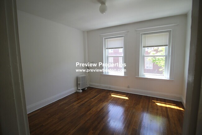 Foto del edificio - 199 Strathmore Rd