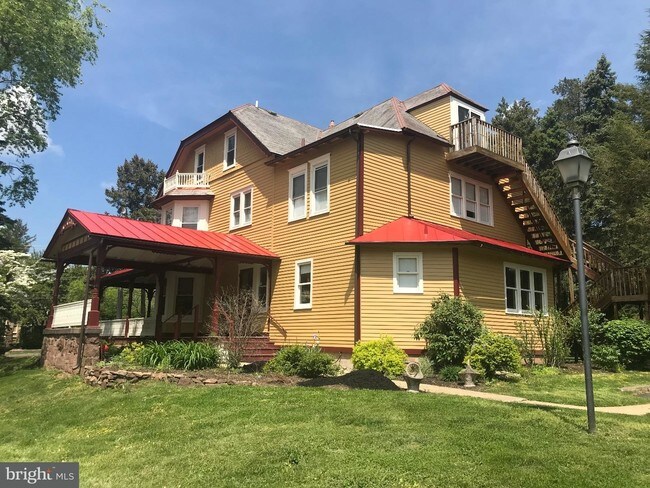 Foto del edificio - 155 N Lincoln Ave