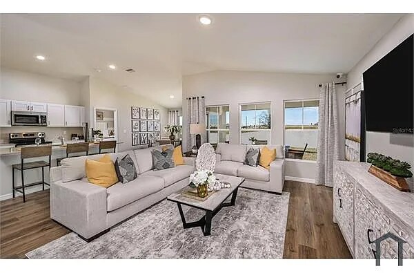 Building Photo - 12980 Wellspring Dr