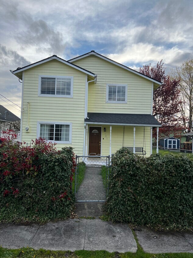 183 N 4th St, Buckley, WA 98321 House for Rent in Buckley, WA