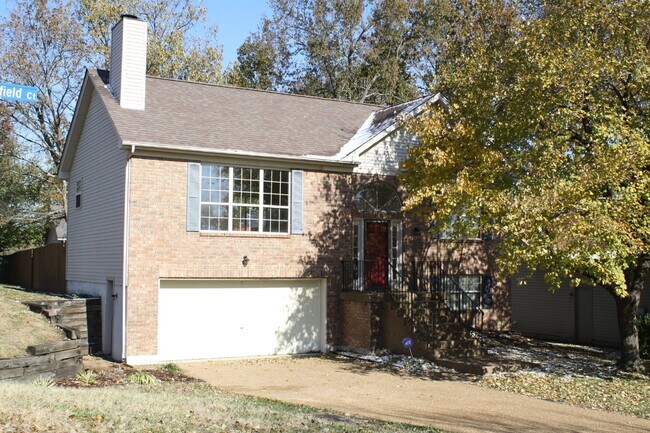 Building Photo - Wonderful Home in Windsor Green! *AVAILABL...