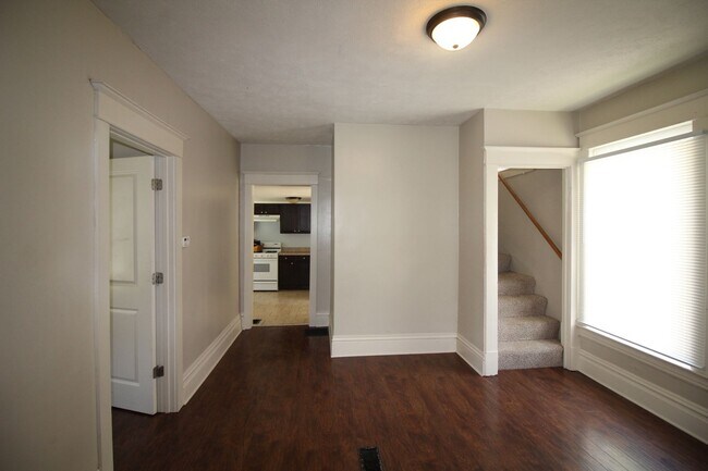 Foto del edificio - 3 bed -1.5 bath house near GVSU Pew Campus.