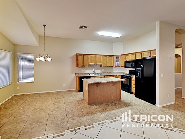 Building Photo - 9066 E Cedar Basin Ln