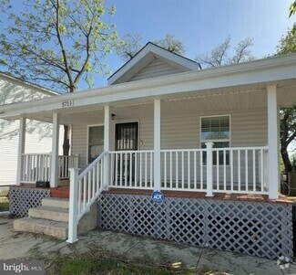 Building Photo - 5711 J St