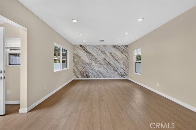 Foto del edificio - 2327 N Naomi St