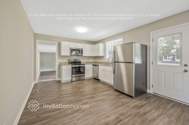 Building Photo - 533 Augusta Dr