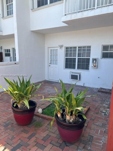 Foto del edificio - 130 Golden Isles Dr