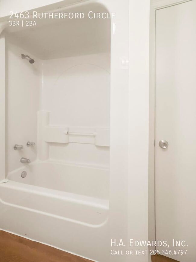 Building Photo - 2463 Rutherford Cir