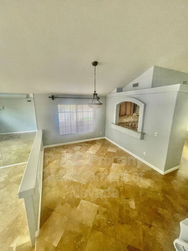 Building Photo - 2547 Quail Canyon Ave