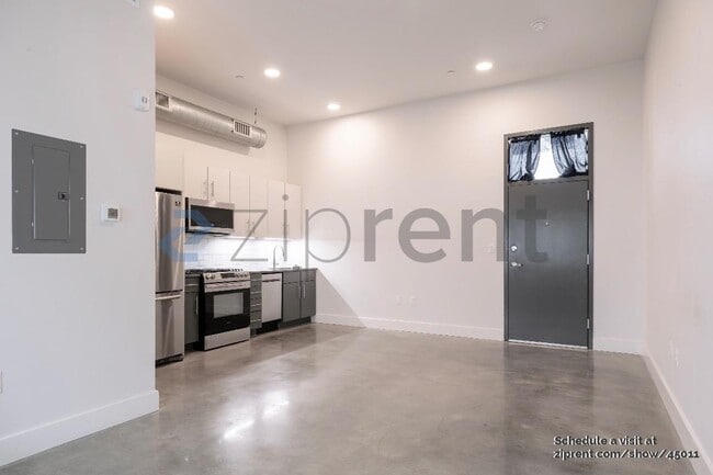 Building Photo - Unit 208