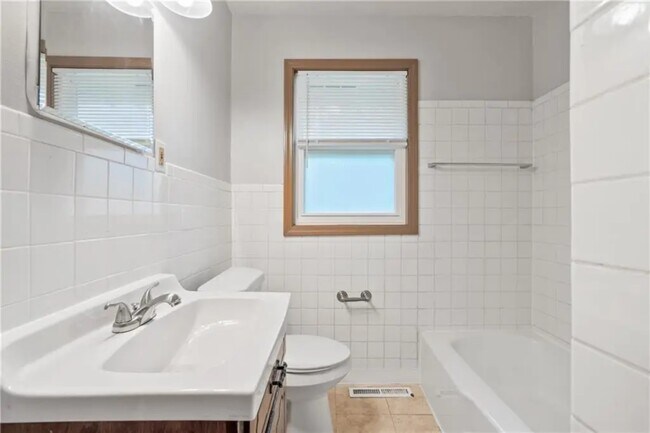 Foto del edificio - Farley Avenue