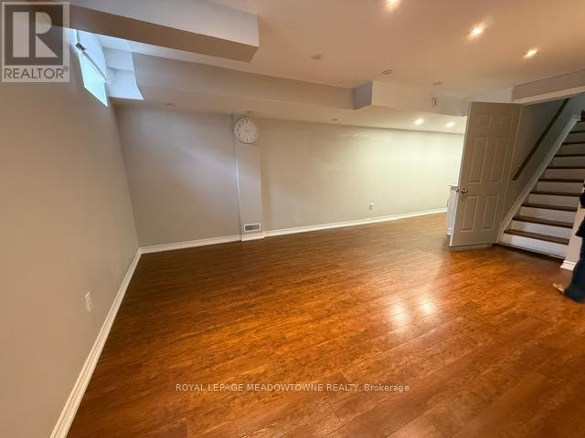 Building Photo - 527 Miller Way