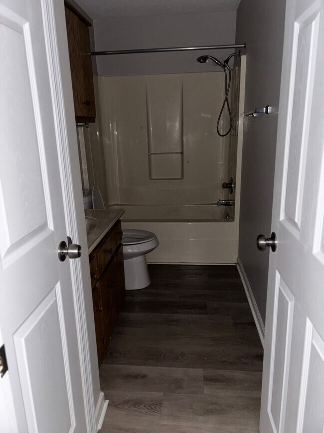 Foto del edificio - 2 Bedroom 1 Bath Duplex