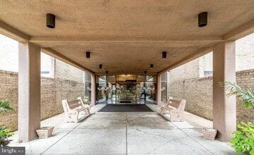 Building Photo - 9200 Edwards Way