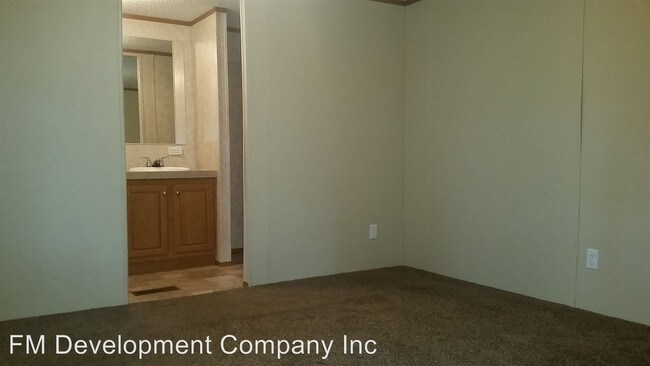 Building Photo - 3 br, 2 bath House - 103 Washington Street