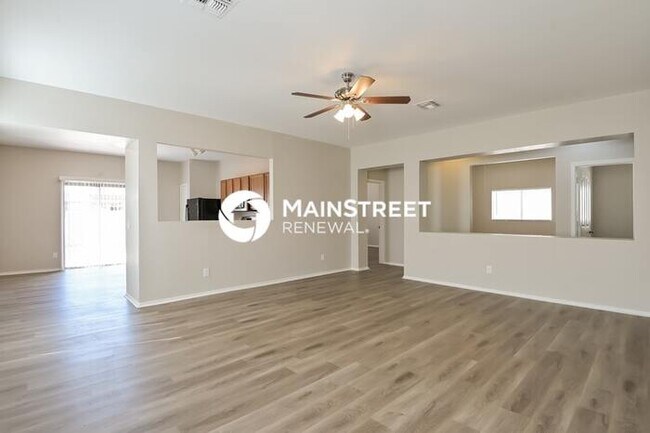 Foto del edificio - 3 Bedroom Pet-Friendly Home in TUCSON, AZ with Main Street Renewal