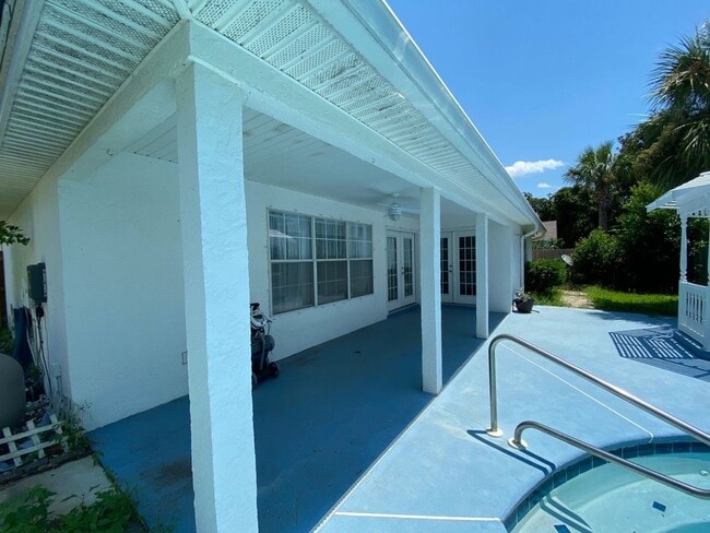 Building Photo - 141 Sea Oats Dr