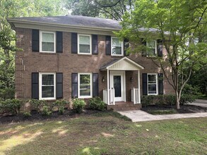 Building Photo - 731 Ashmeade Rd