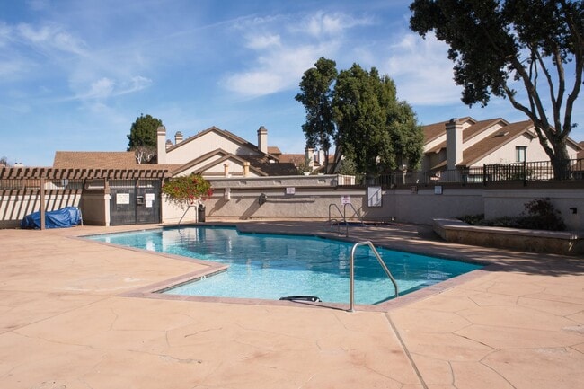 Building Photo - 1217 Cobllestone Ln., Santa Maria