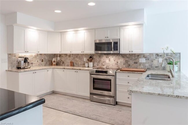 Foto del edificio - Golden Gate Estates Single Family home on ...