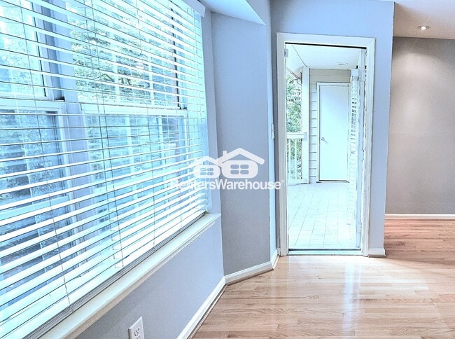 Building Photo - 2060 Chastain Park Ct NE
