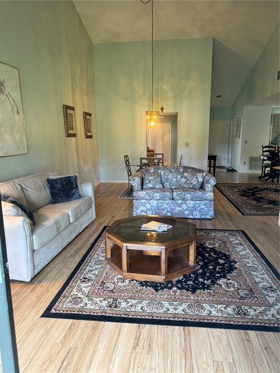 Building Photo - 21 Village Cir