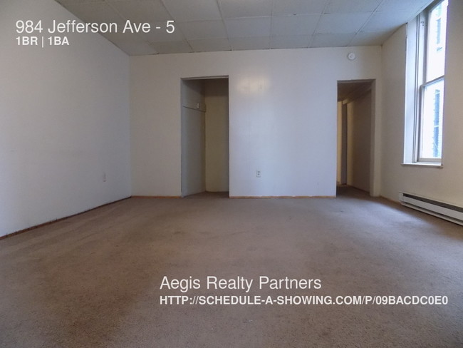 Building Photo - Great 1 BEDROOM APARTMENT!! SEC.8 APPROVED!!