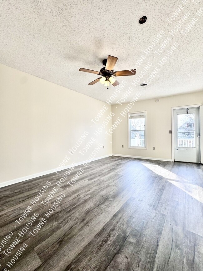 Foto del edificio - 374 Olmstead Ave