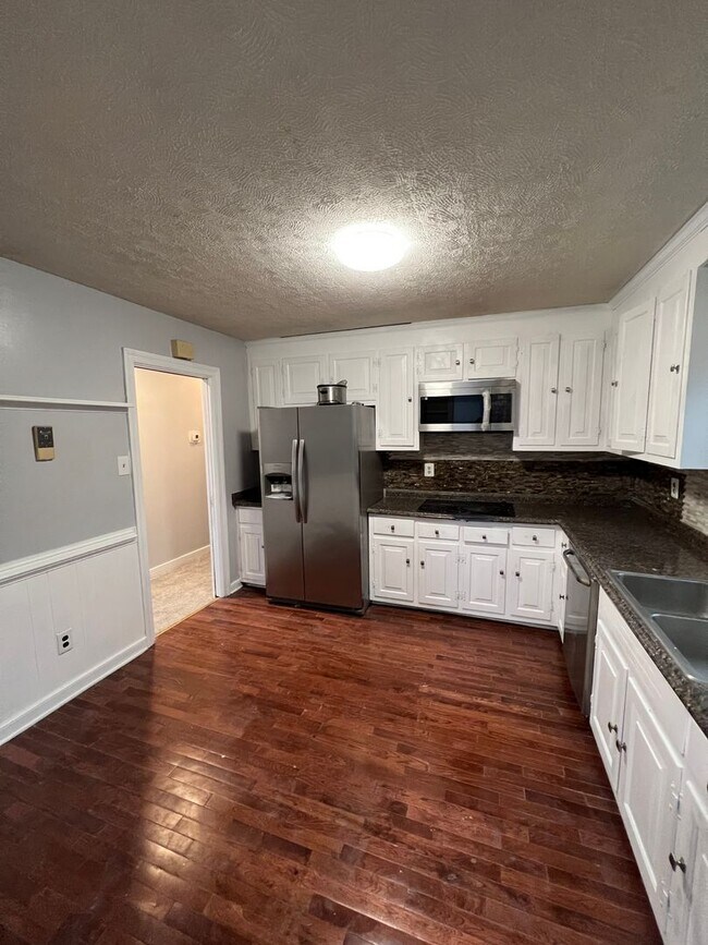 Foto del edificio - 7337 Clark Cir