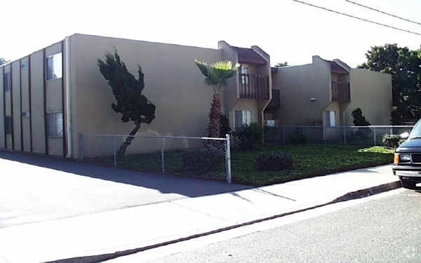 Foto del edificio - 560 Park Way