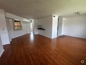 Building Photo - 334 SW 86th Ave